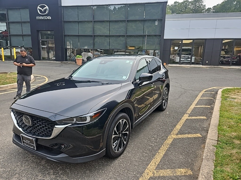 2023 Mazda CX-5 2.5 Premium Plus photo 2