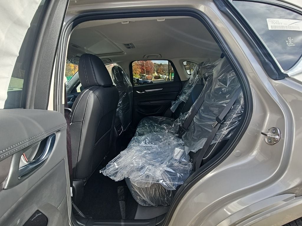 2025 Mazda CX-5 S Preferred package - Photo 13