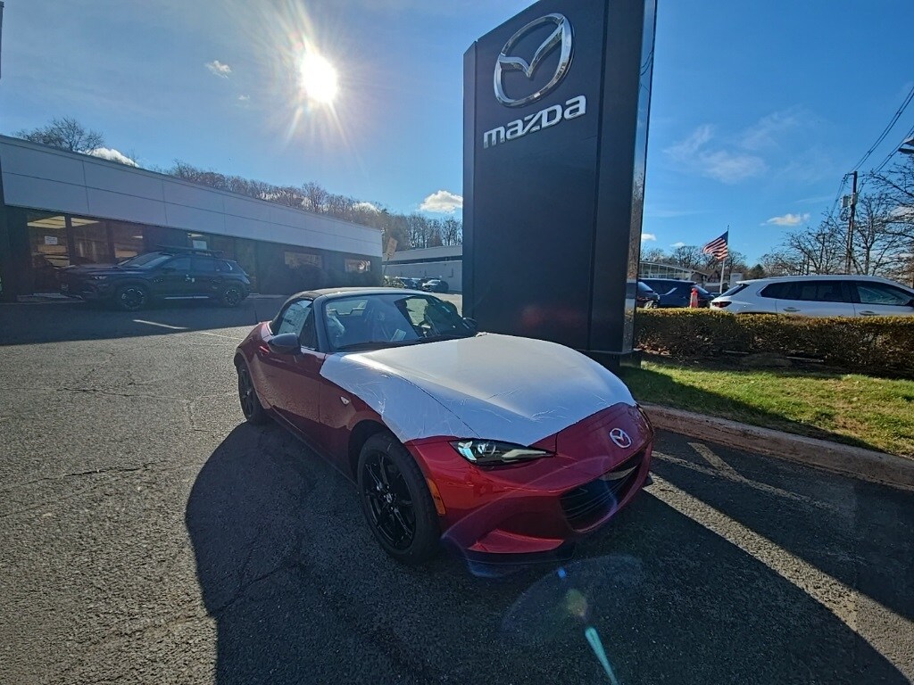 2025 Mazda MX-5 Miata Miata Sport photo 2