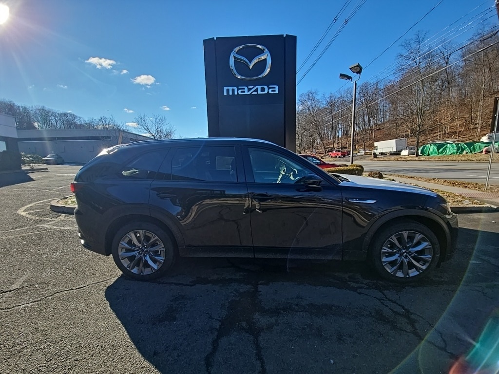 2026 Mazda CX-90 Preferred Package's photo