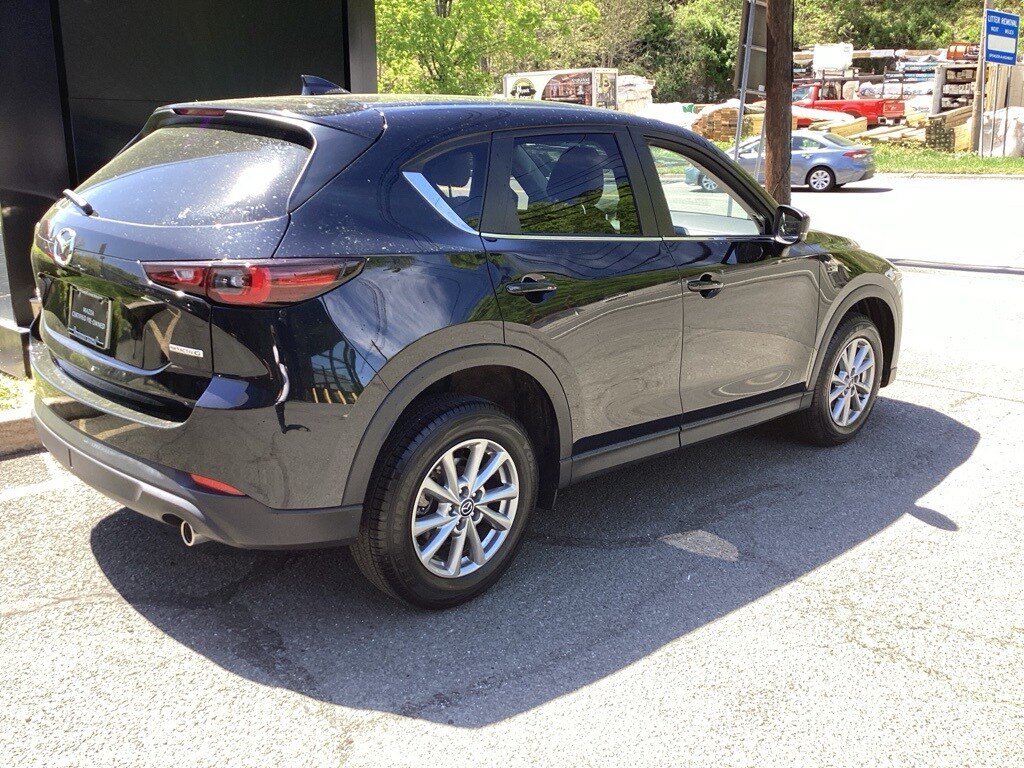 2023 Mazda CX-5 2.5 Select photo 2