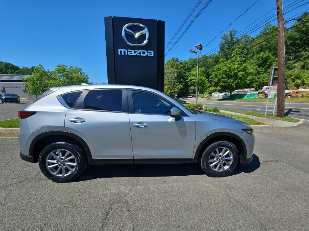 2023 Mazda CX-5 S Select Package Auto AWD's photo