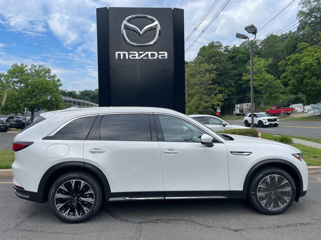 2026 Mazda CX-90 PHEV Premium Plus Package's photo