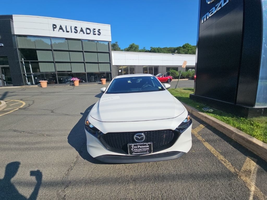 Certified 2024 Mazda Mazda3 2.5 S Preferred Package Hatchback
