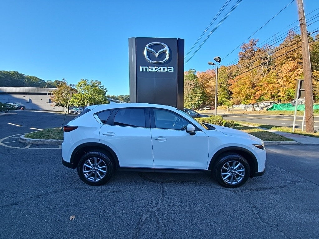 2023 Mazda CX-5 S Preferred package's photo