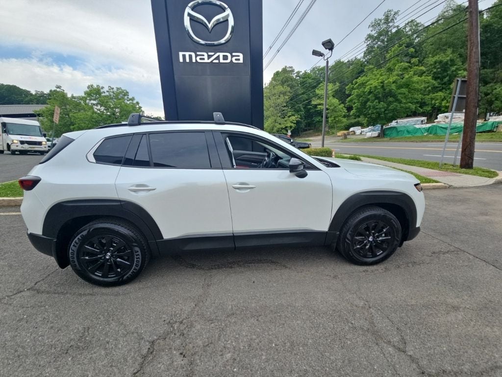 2026 Mazda CX-50 2.5 Hybrid Premium's photo