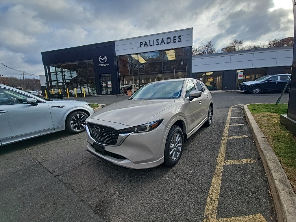 2025 Mazda CX-5 2.5 S Preferred photo 4