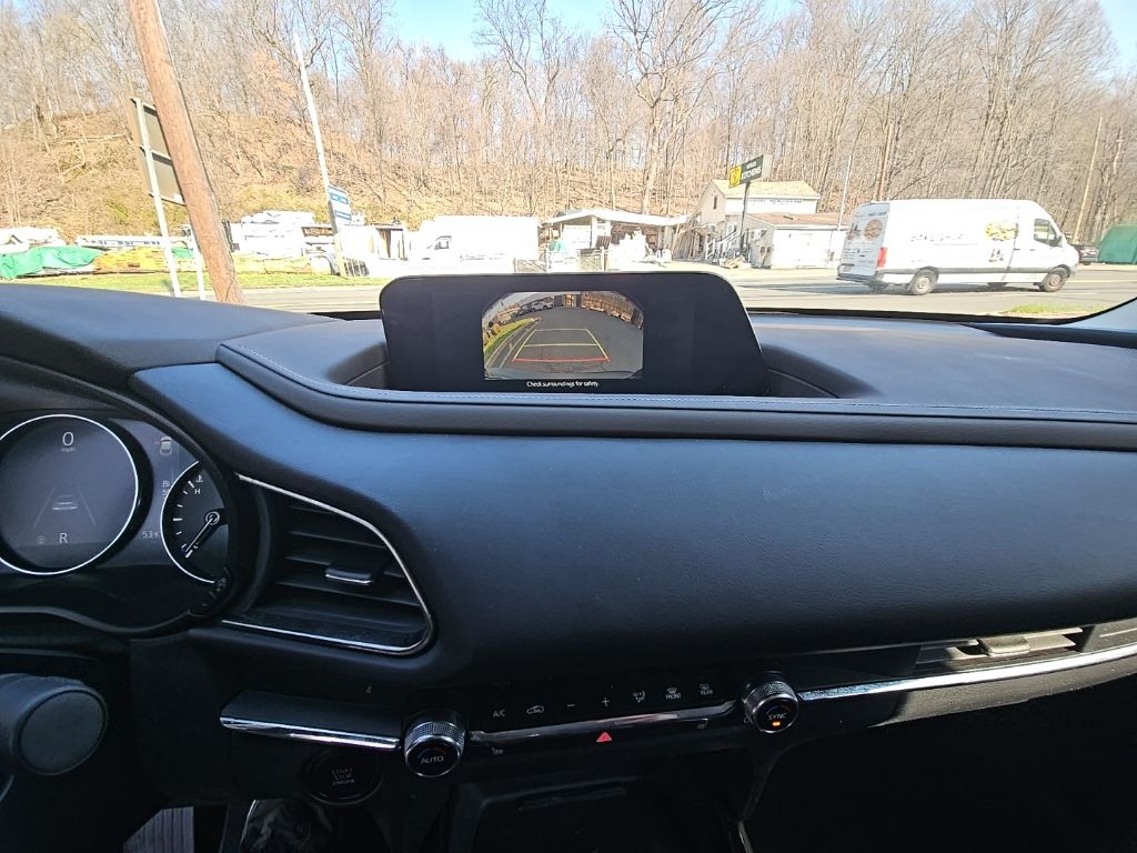 2025 Mazda CX-30 Premium - Photo 12