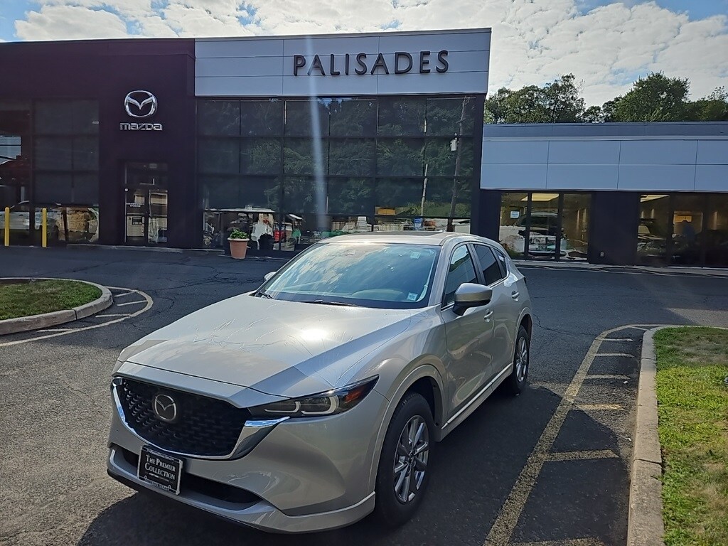 2025 Mazda CX-5 2.5 S Preferred photo 4