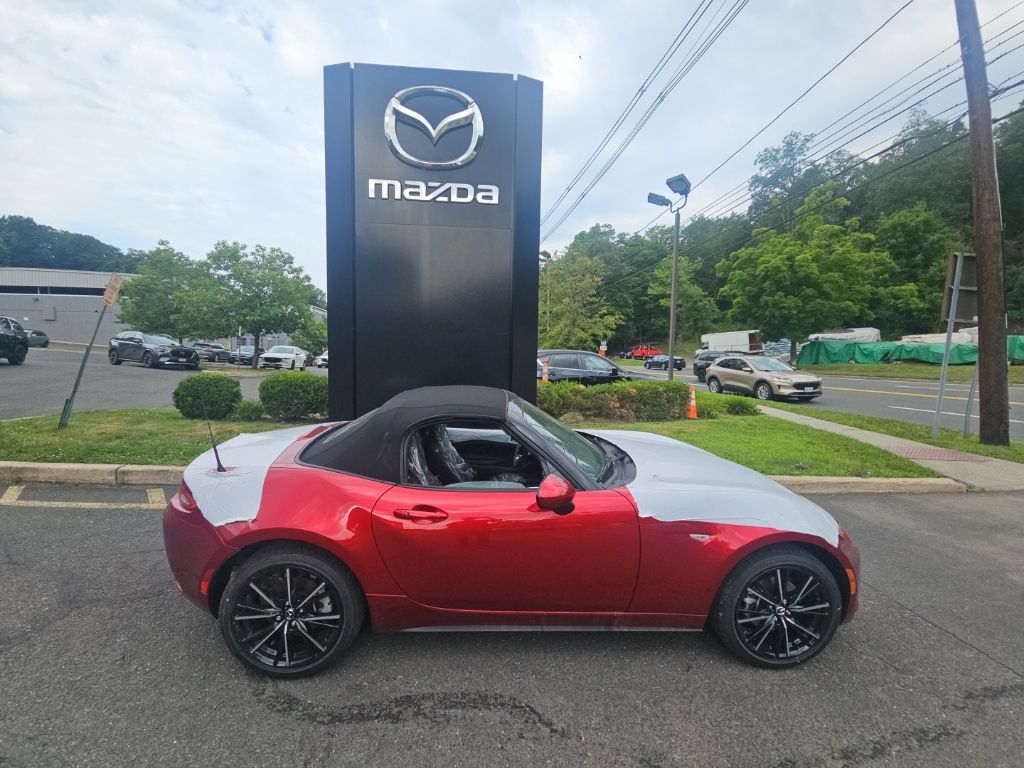 2026 Mazda MX-5 Miata Grand Touring