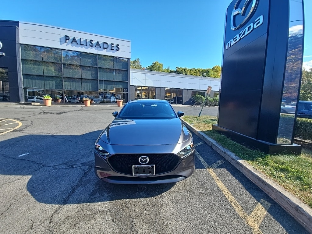 2025 Mazda Mazda3 Preferred's photo