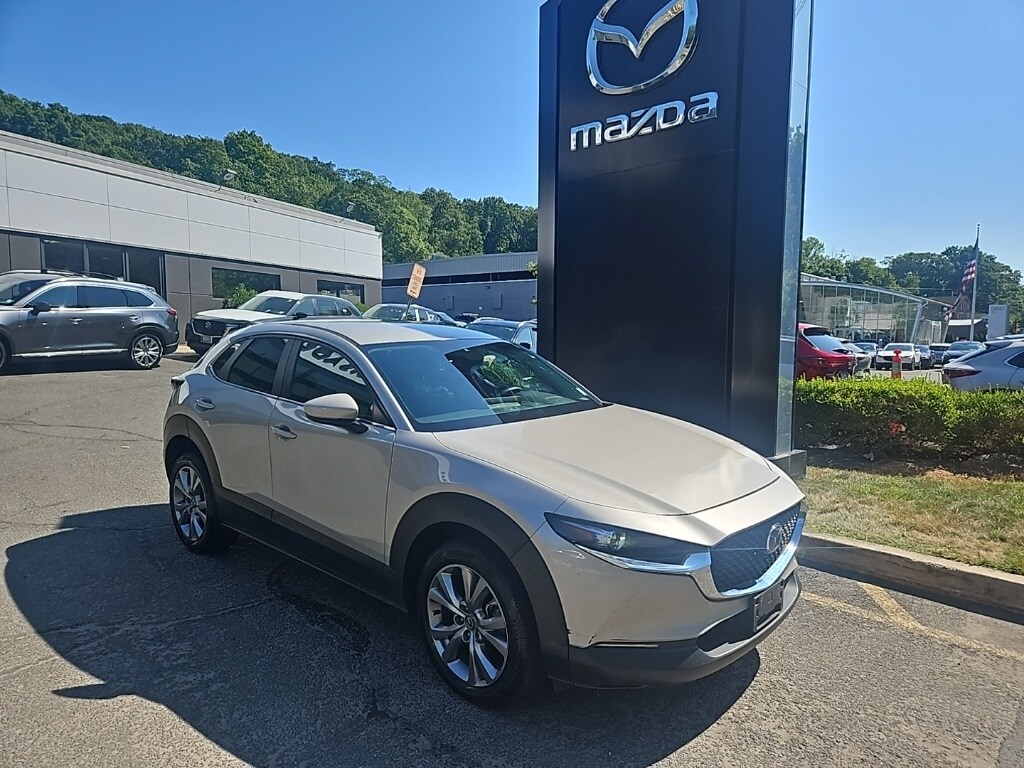 2022 Mazda CX-30 2.5 Select photo 2