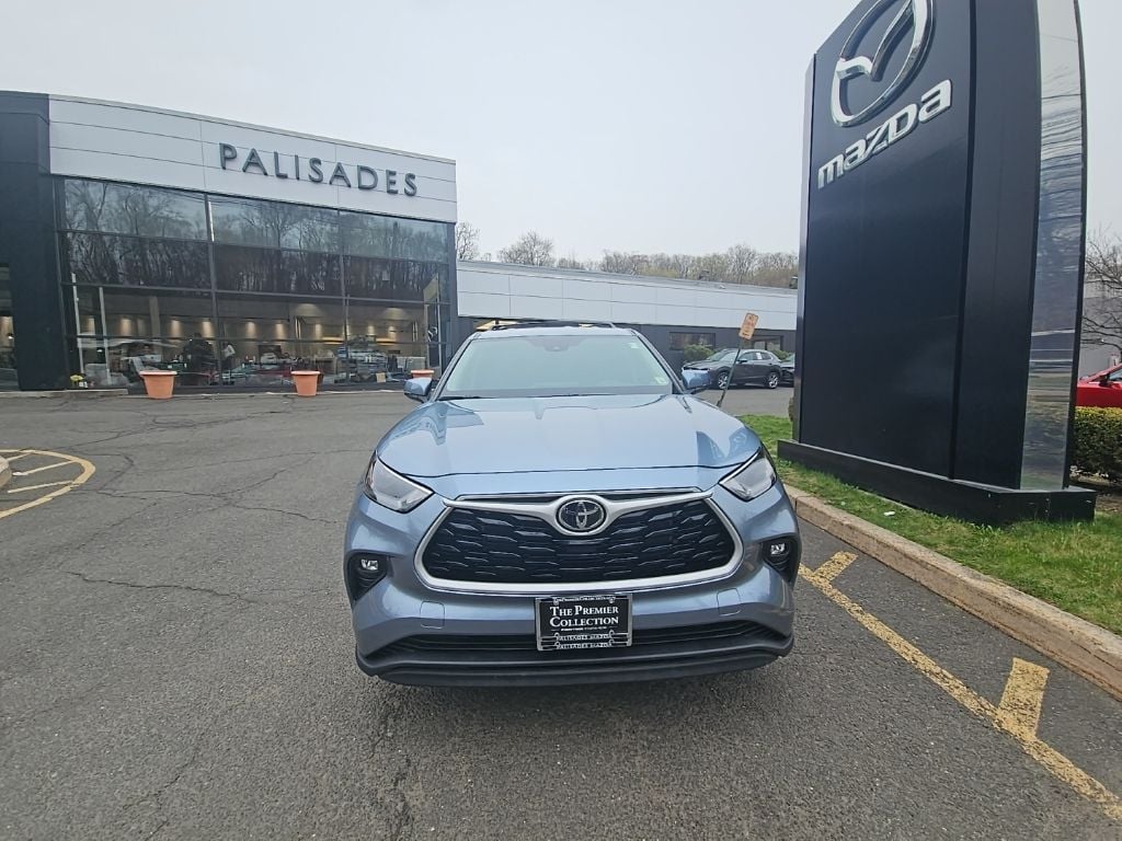 Used 2023 Toyota Highlander LE SUV