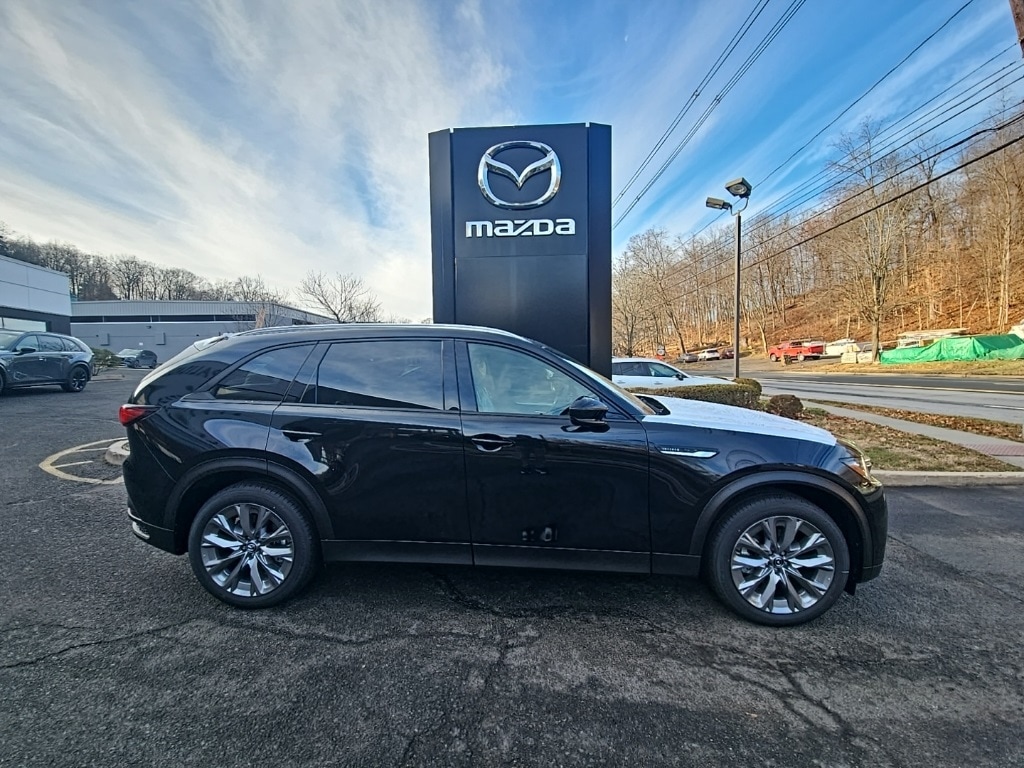 2026 Mazda CX-90 Preferred Package's photo