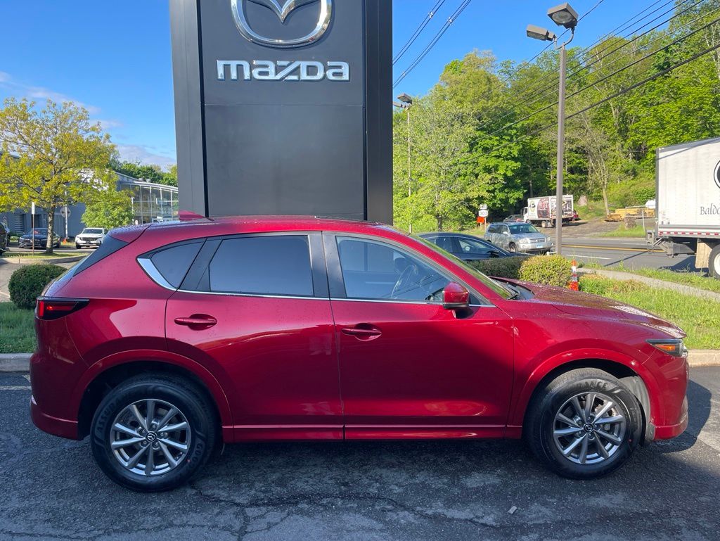 2024 Mazda CX-5 S Preferred package Auto AWD's photo