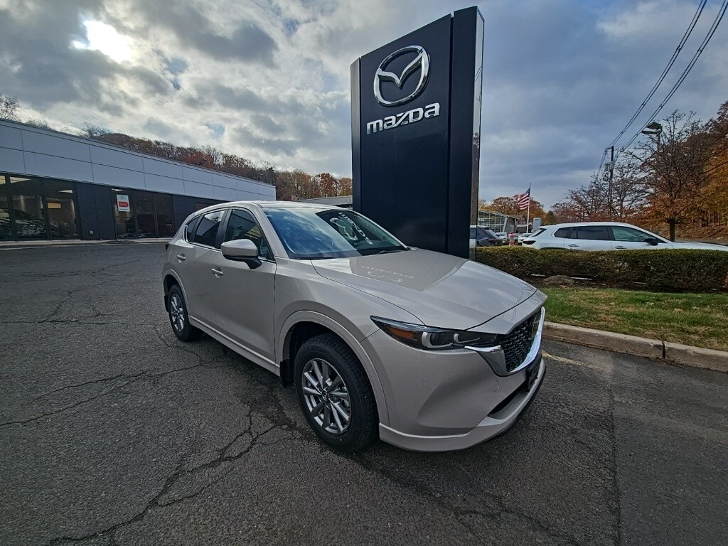 2025 Mazda CX-5 2.5 S Preferred photo 2