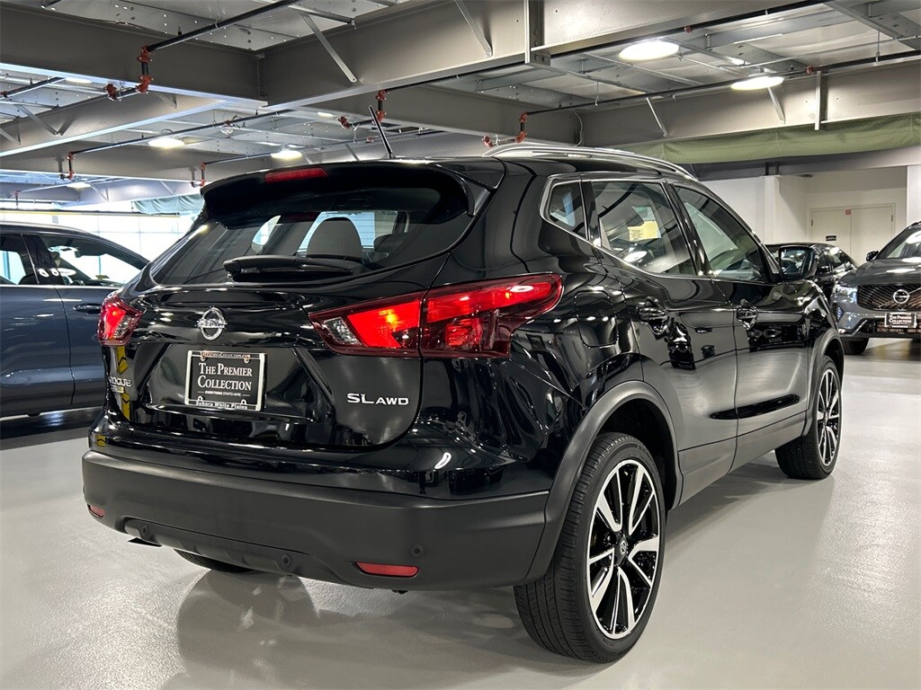 2019 Nissan Rogue Sport SL photo 2