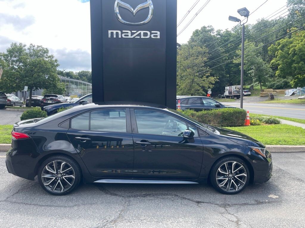 Used 2020 Toyota Corolla SE Sedan