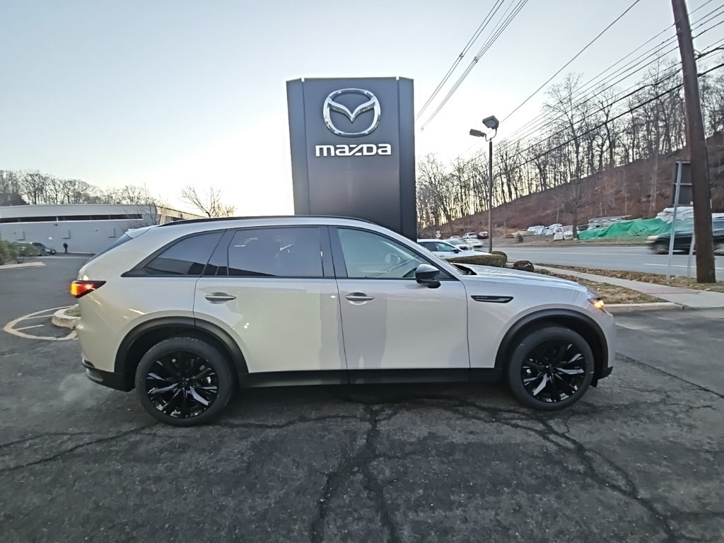 2026 Mazda CX-90 Premium Package's photo