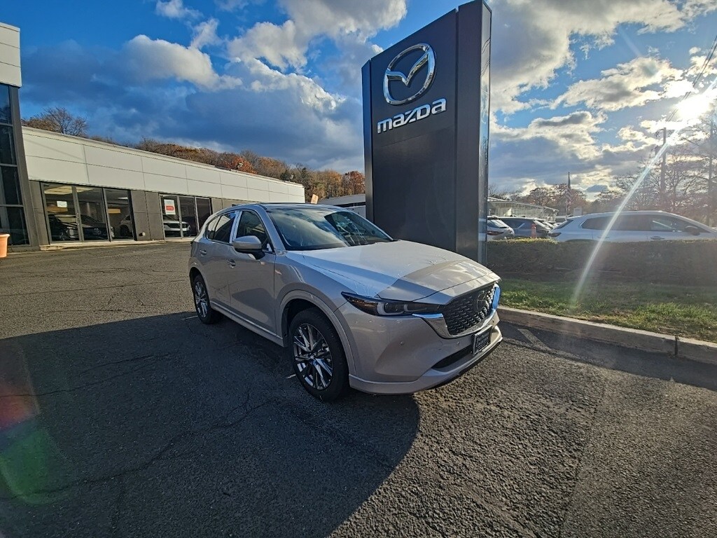 2025 Mazda CX-5 2.5 Premium Plus photo 2