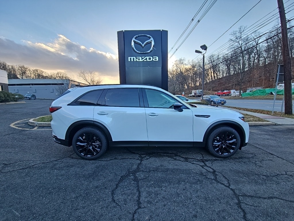 2026 Mazda CX-90 Premium Package's photo