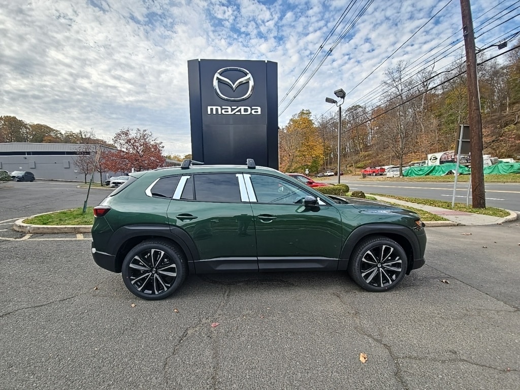 2026 Mazda CX-50 Premium's photo