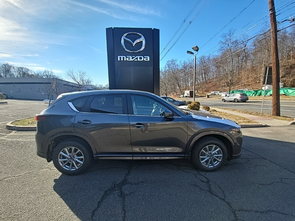 2025 Mazda CX-5 Preferred's photo