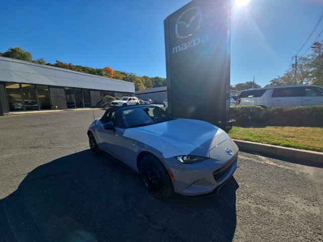 New 2026 Mazda MX-5 Miata Club CONVERTIBLE