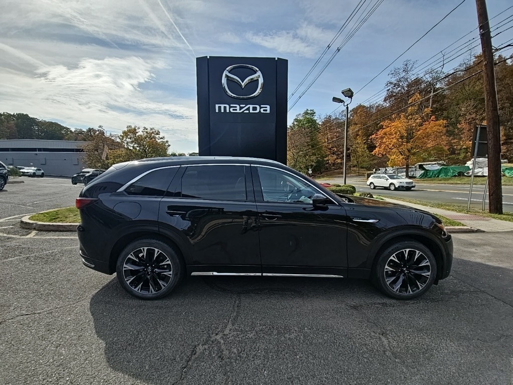 2024 Mazda CX-90 Premium Plus Package's photo