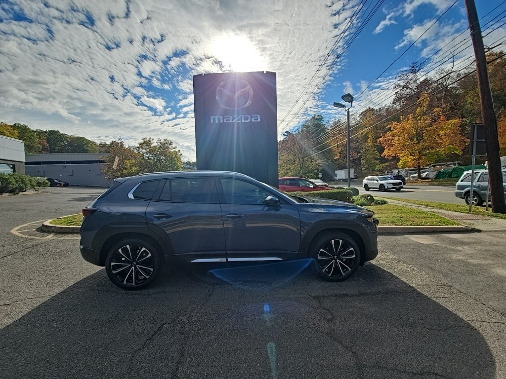 2026 Mazda CX-50 Premium's photo