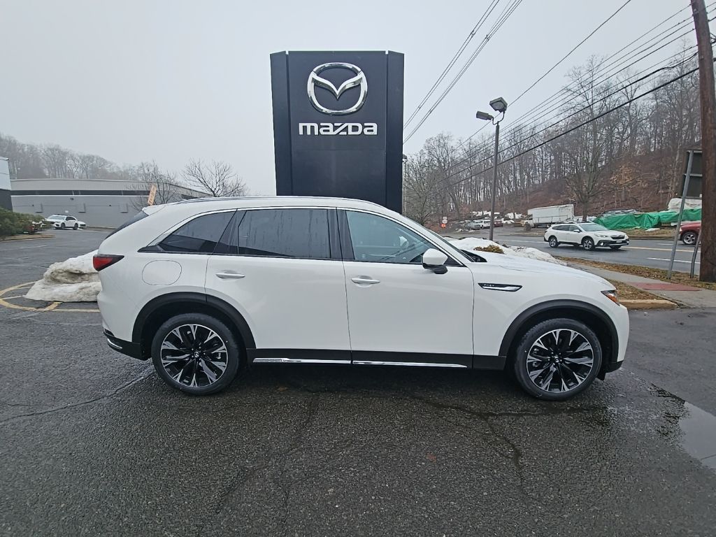 2026 Mazda CX-90 PHEV Premium Plus Package's photo