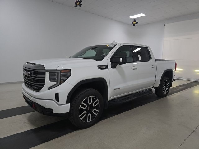 2023 GMC Sierra 1500 AT4's photo