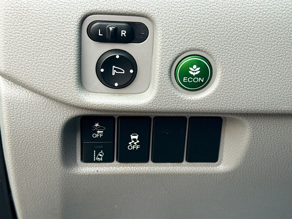 2021 Honda Pilot EX - Photo 11