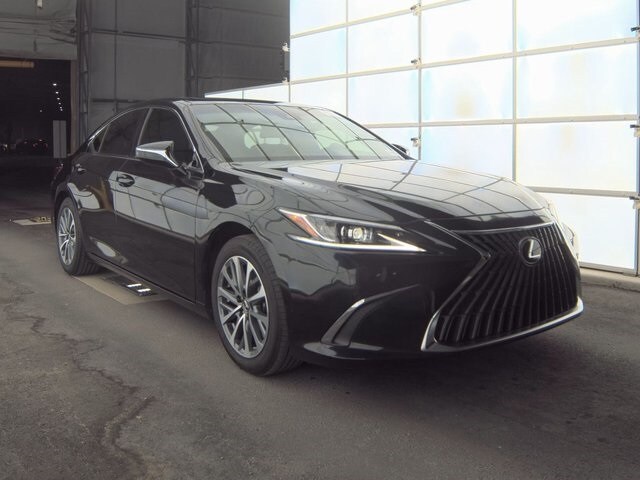 2023 Lexus ES 350 photo 3