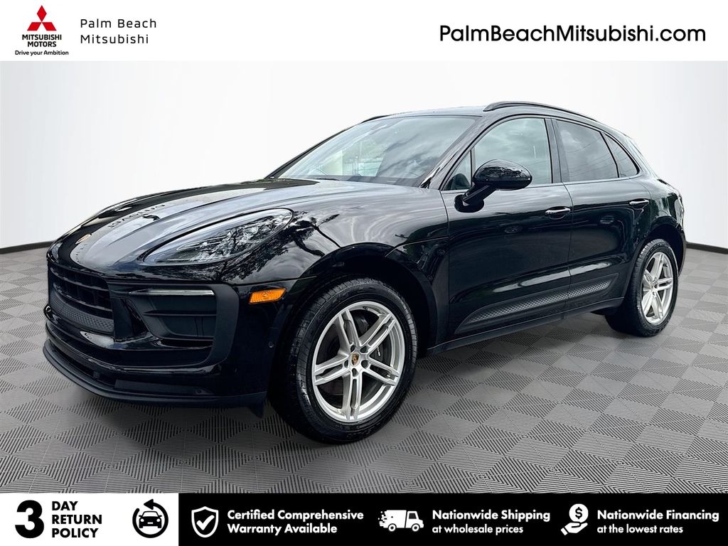 2022 Porsche Macan Base