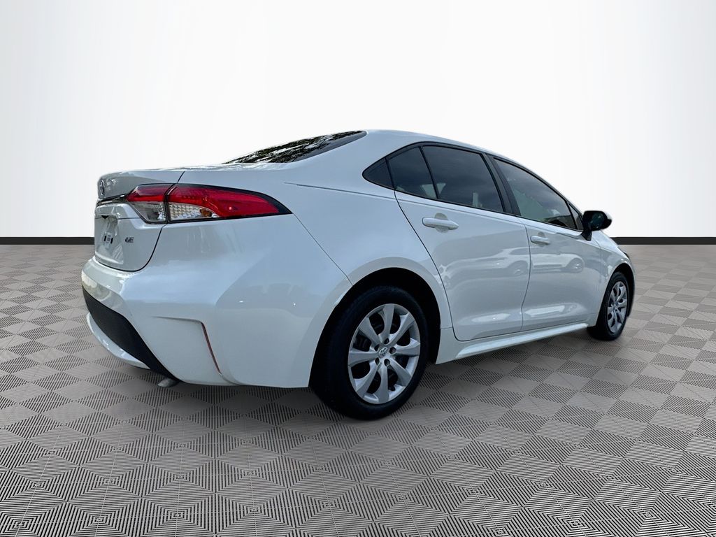 2021 Toyota Corolla LE - Photo 6