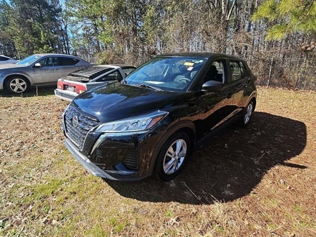 Used 2021 Nissan Kicks S SUV