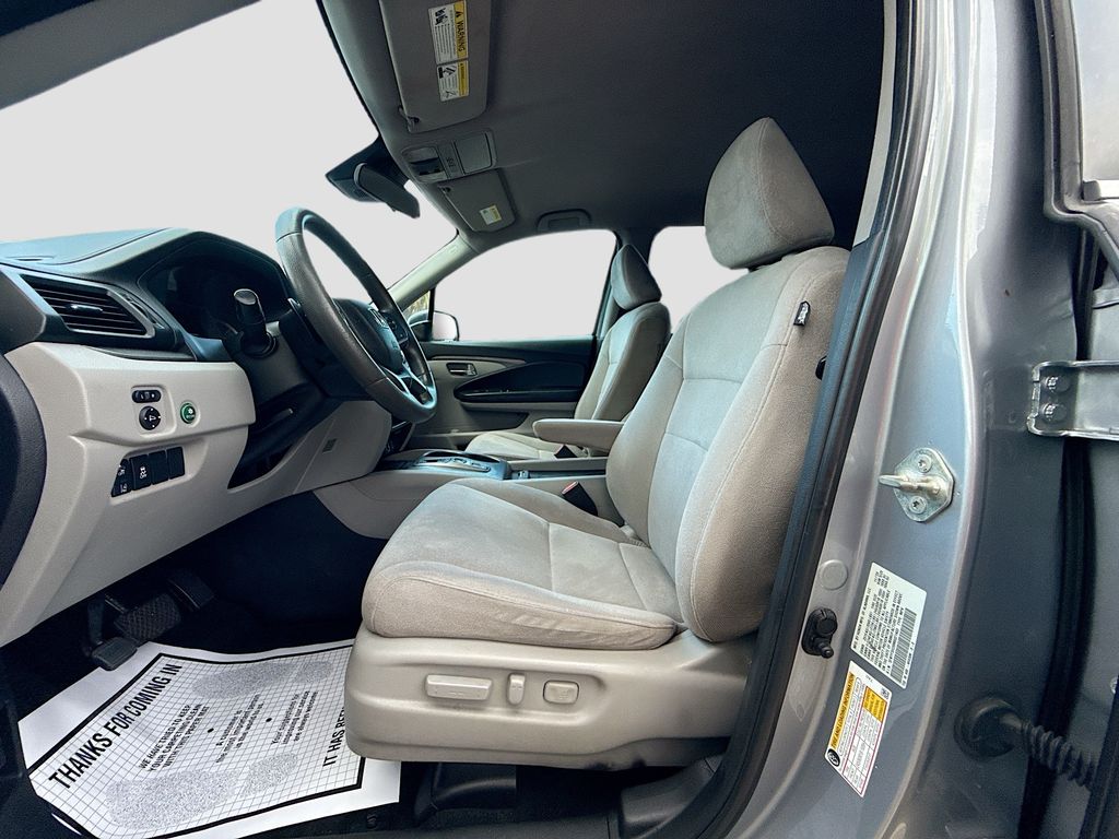 2021 Honda Pilot EX - Photo 22