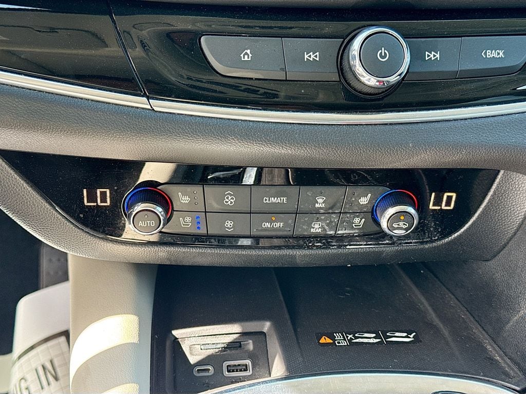 2024 Buick Enclave Avenir - Photo 17