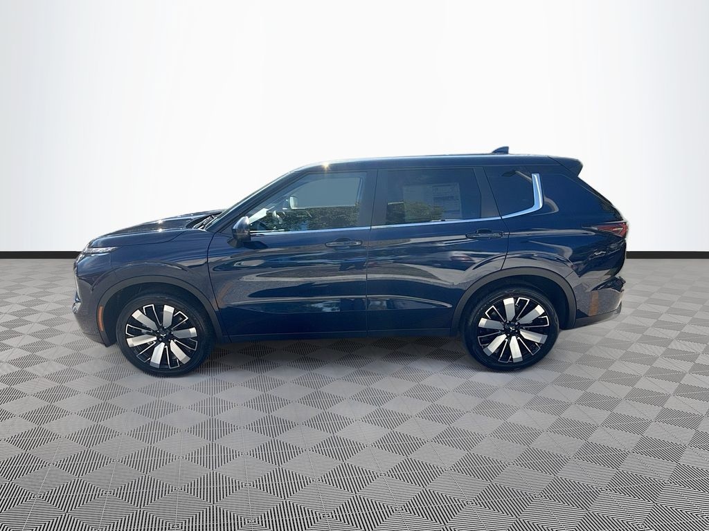 New 2026 Mitsubishi Outlander SE SUV