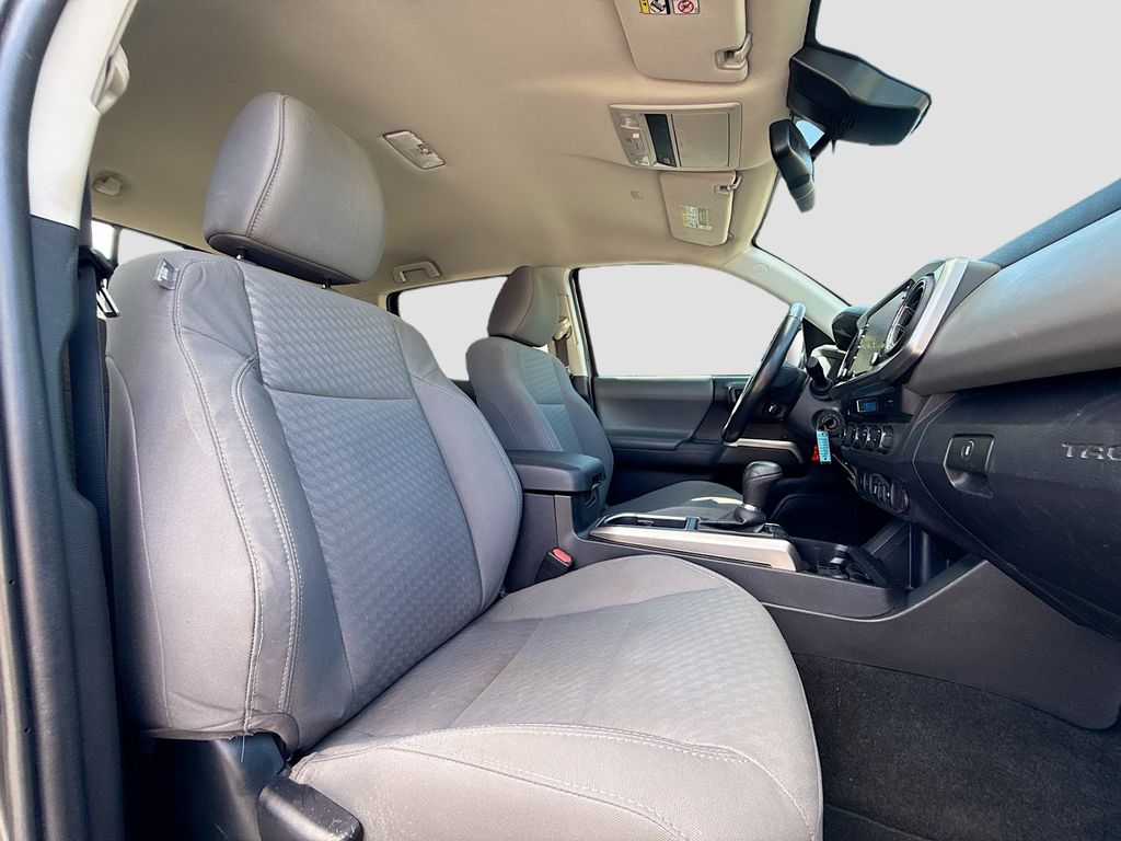 2022 Toyota Tacoma SR5 - Photo 28