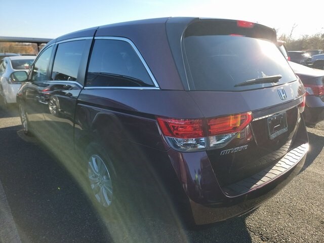 2017 Honda Odyssey SE photo 4