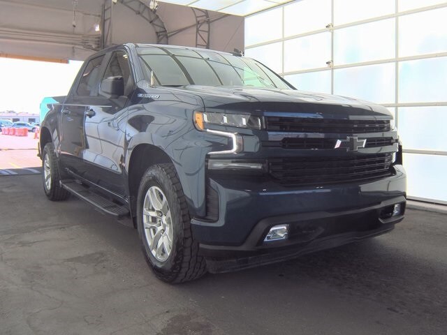 2022 Chevrolet Silverado 1500 RST photo 2