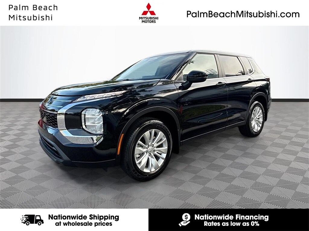 2025 Mitsubishi Outlander ES's photo