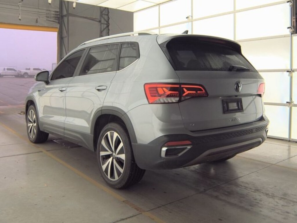 Used 2022 Volkswagen Taos 1.5T SE SUV