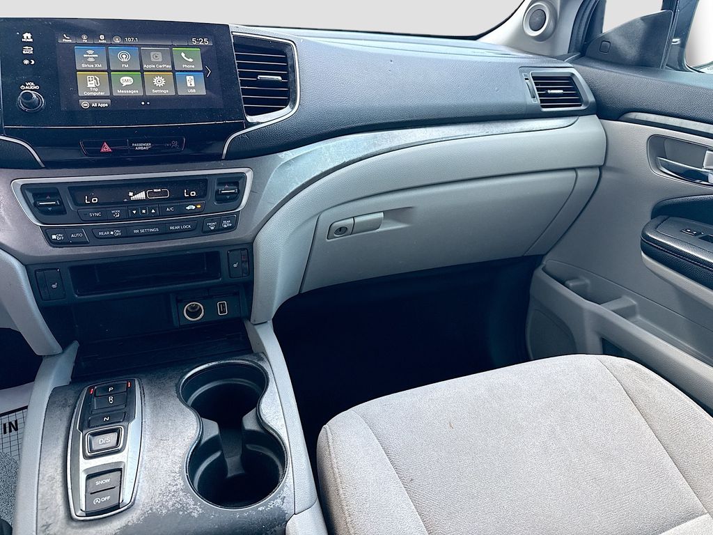 2021 Honda Pilot EX - Photo 25