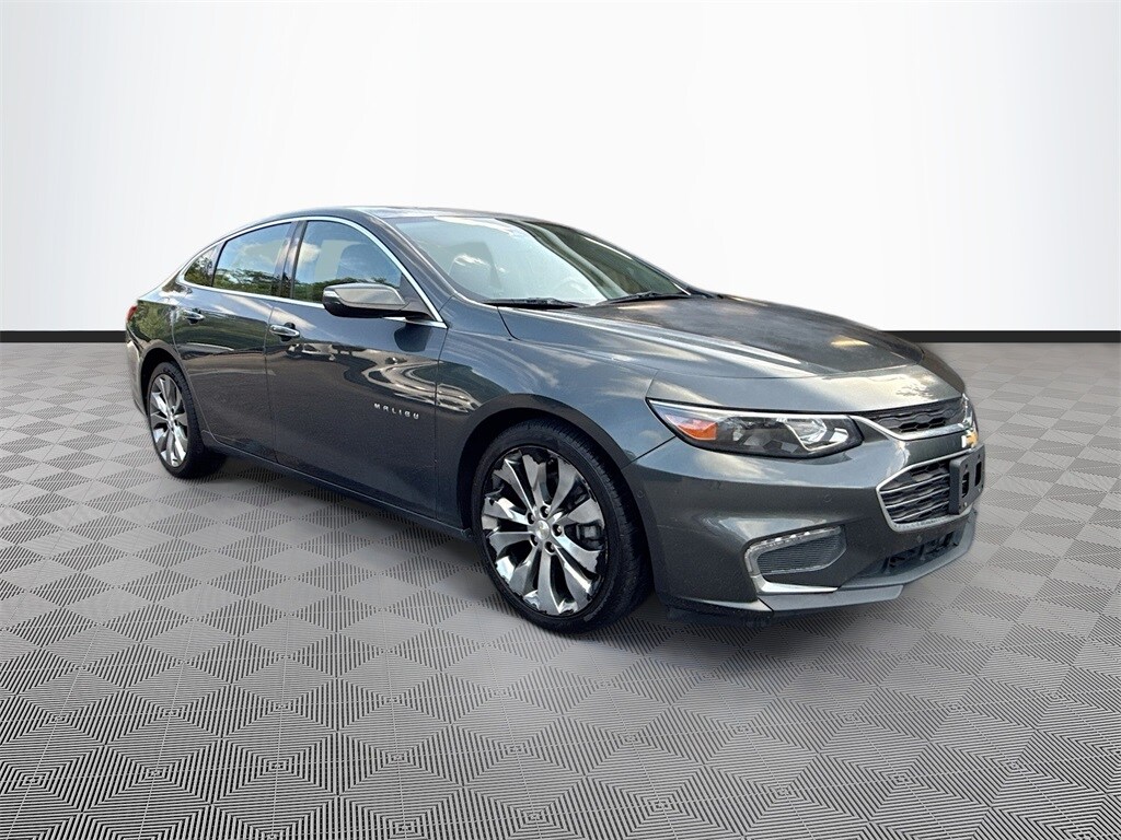 2017 Chevrolet Malibu Premier photo 3