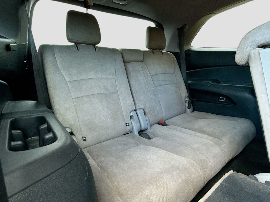 2021 Honda Pilot EX - Photo 28