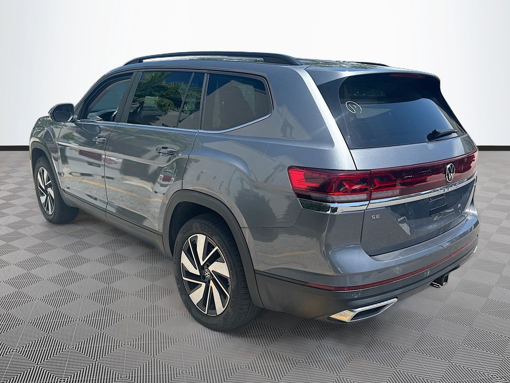 2025 Volkswagen Atlas SE w/Tech - Photo 8