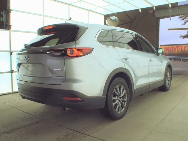 2023 Mazda CX-9 Touring photo 2